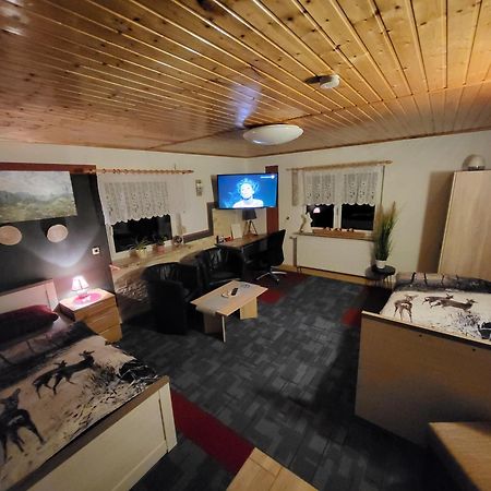 Monteur- Und Ferienwohnung Waldrauschen Fehrenbach Kültér fotó