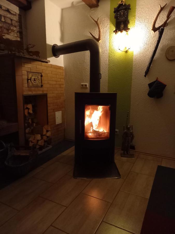Monteur- Und Ferienwohnung Waldrauschen Fehrenbach Kültér fotó