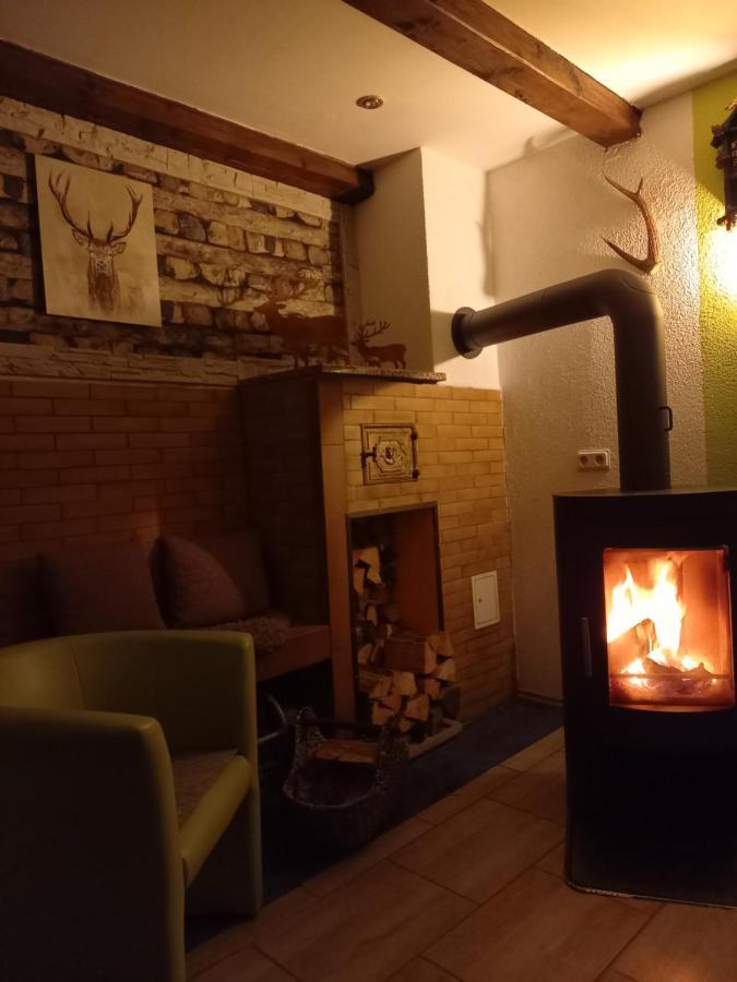 Monteur- Und Ferienwohnung Waldrauschen Fehrenbach Kültér fotó