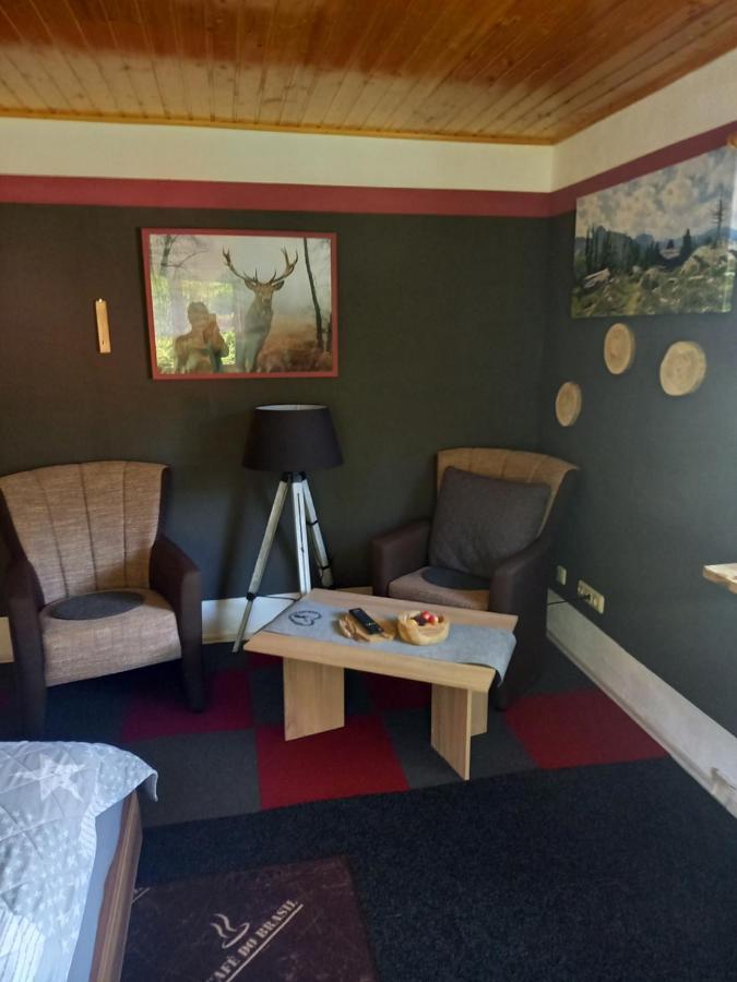 Monteur- Und Ferienwohnung Waldrauschen Fehrenbach Kültér fotó