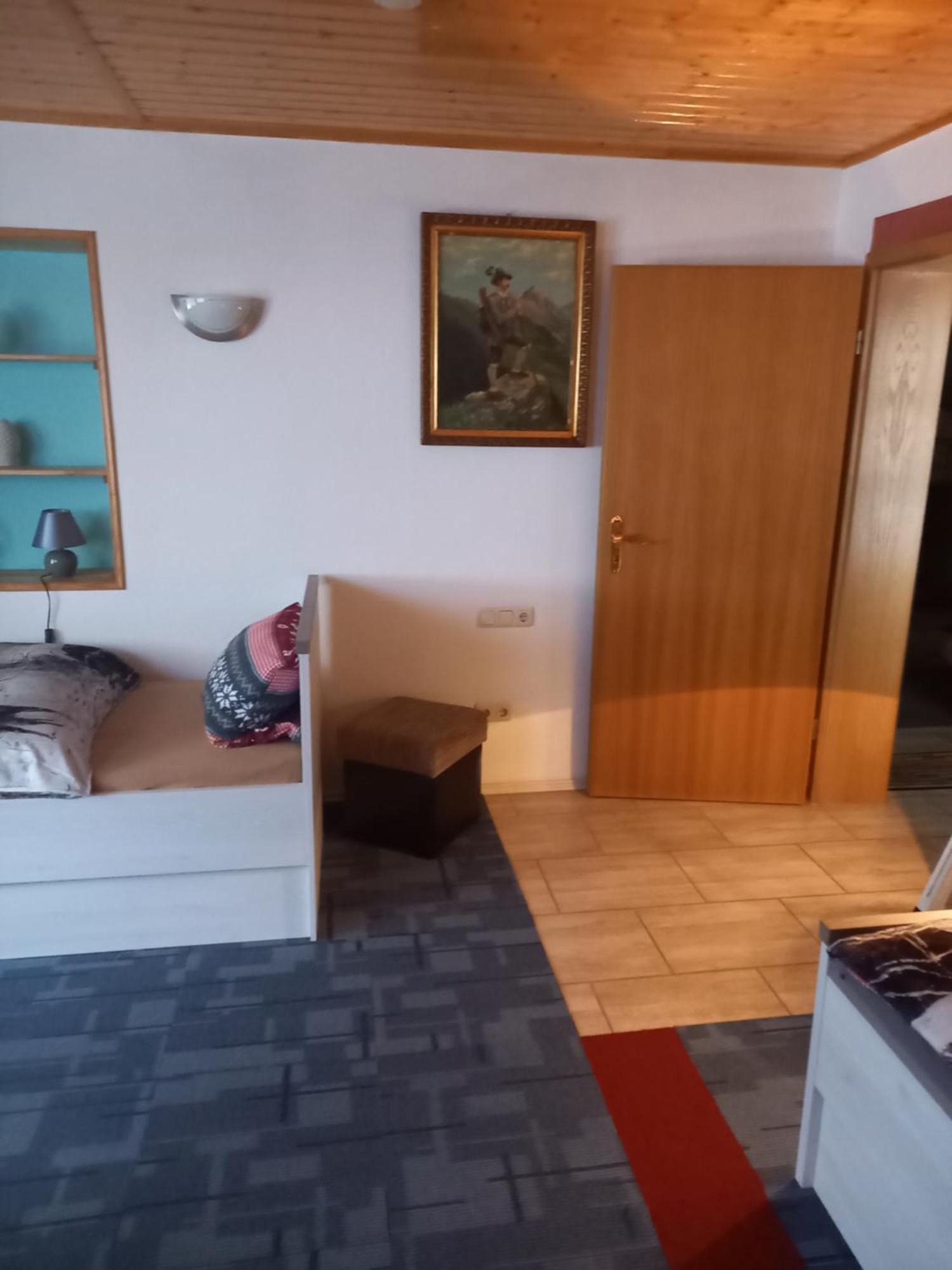 Monteur- Und Ferienwohnung Waldrauschen Fehrenbach Kültér fotó